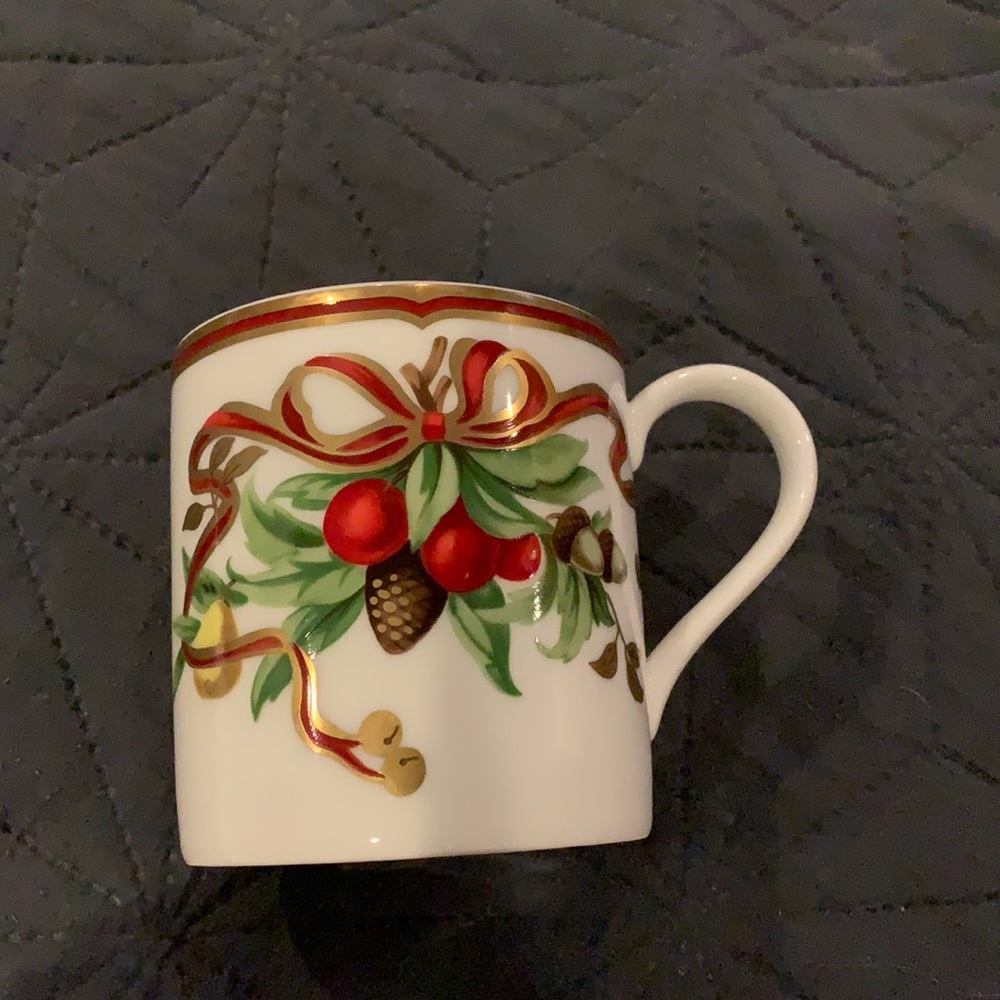 Tiffany Holiday Mug